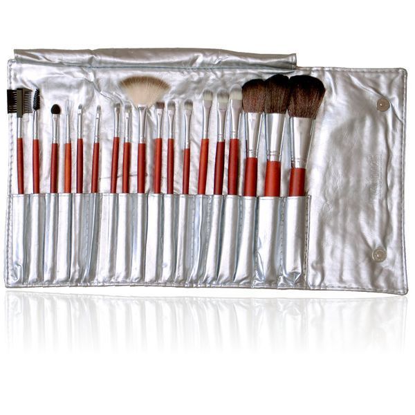 Набор кисточек для макияжа в футляре maXmaR MB-18 Silver, 18 шт MB-18 Silver фото