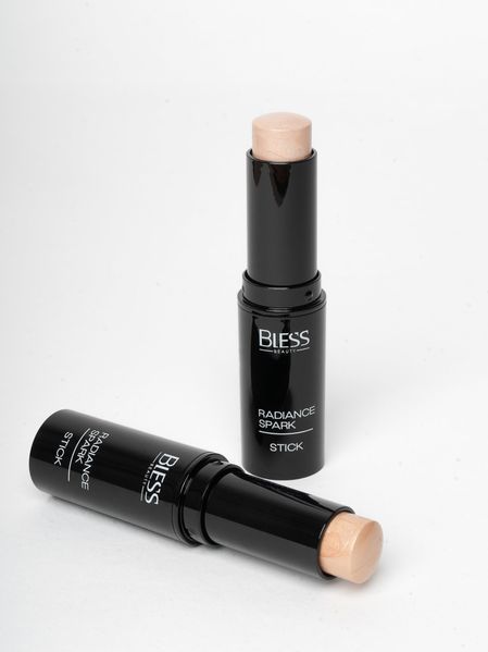 Хайлайтер для лица Bless Beauty Radiance Spark Stick №02 Warm Glow 5910960037020 фото